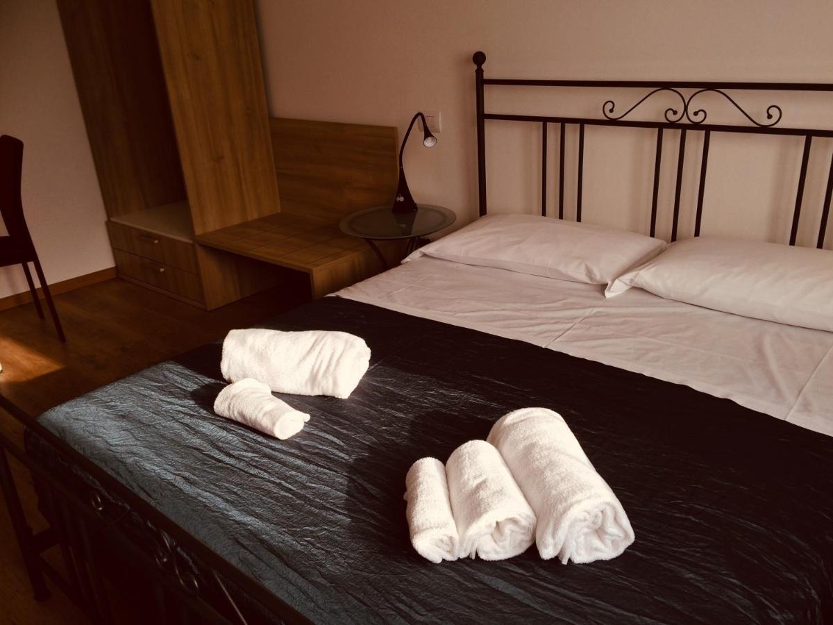 Agriturismo Al Tralcio ヴァレッジョ・スル・ミンチョ エクステリア 写真