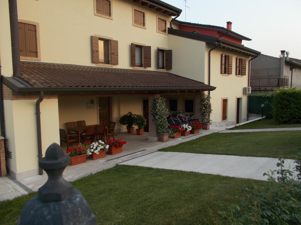 Agriturismo Al Tralcio ヴァレッジョ・スル・ミンチョ エクステリア 写真