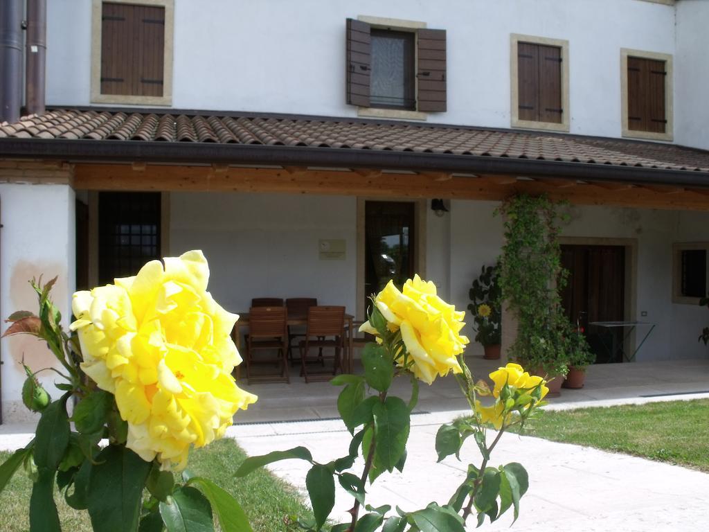 Agriturismo Al Tralcio ヴァレッジョ・スル・ミンチョ エクステリア 写真