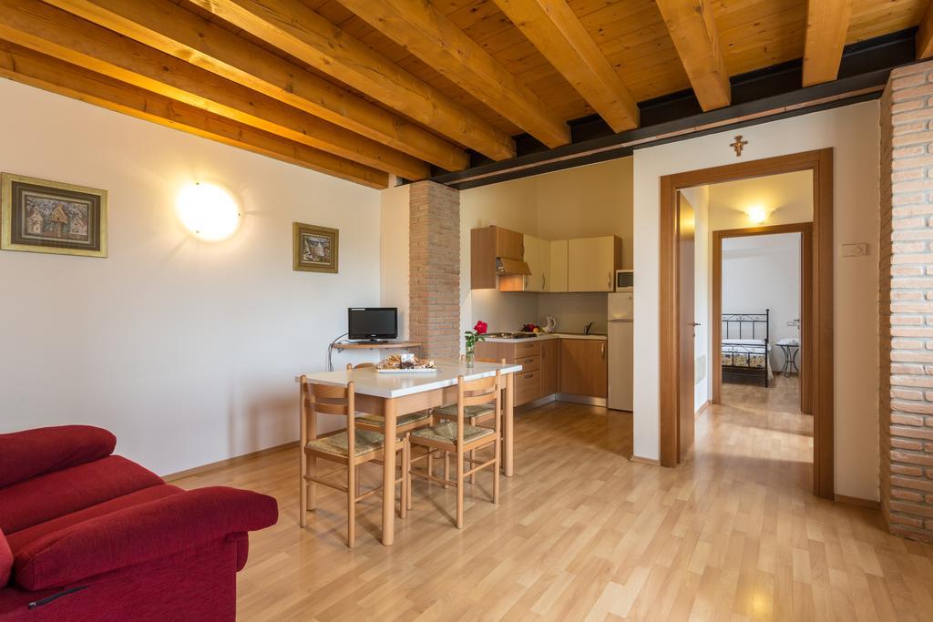Agriturismo Al Tralcio ヴァレッジョ・スル・ミンチョ エクステリア 写真