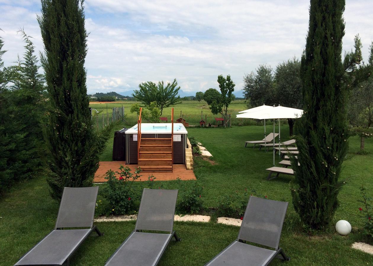 Agriturismo Al Tralcio ヴァレッジョ・スル・ミンチョ エクステリア 写真