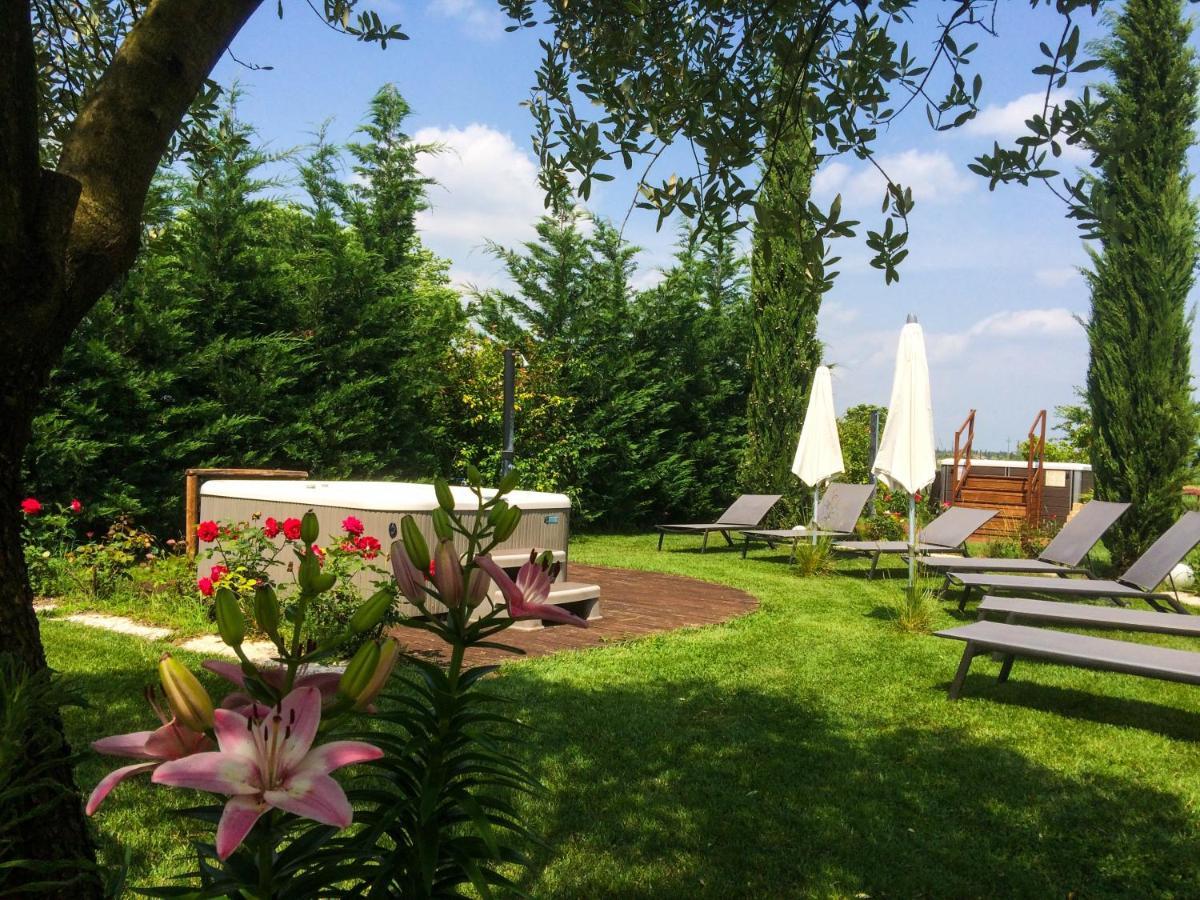 Agriturismo Al Tralcio ヴァレッジョ・スル・ミンチョ エクステリア 写真